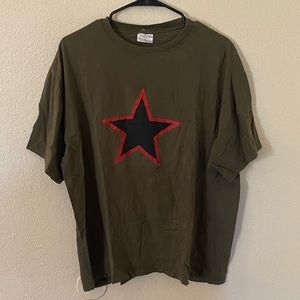 GREEN STAR TEE SHIRT